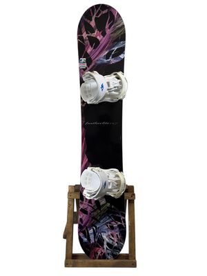 147cm Camp Seven Featherlite Snowboard W/ System Lux Bindings 147cm Camp Seven Featherlite Snowboard W/ System Lux Bindings