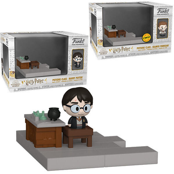 HARRY POTTER DIORAMA ANNIVERSARY HARRY W/SEAMUS CHASE