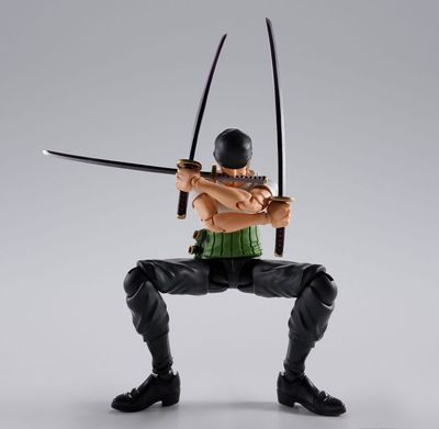 One Piece - Figurine S.H.Figuarts Roronoa Zoro Romance Dawn Ver. 15 cm - Bandai