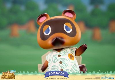 Animal Crossing: New Horizons - Statuette Tom Nook 22 cm - First 4 Figures