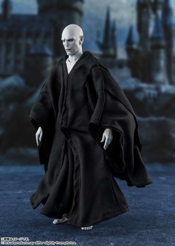 Harry Potter et la Coupe de feu - Figurine S.H. Figuarts Lord Voldemort 15 cm - Bandai