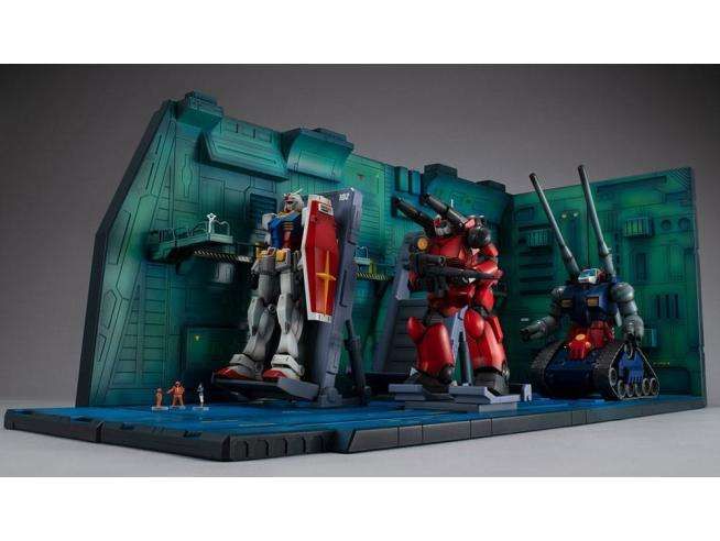 MS Gundam SEED - Diorama Realistic Model Series 1/144 White Base Catapult Deck Anime Edition - Megahouse