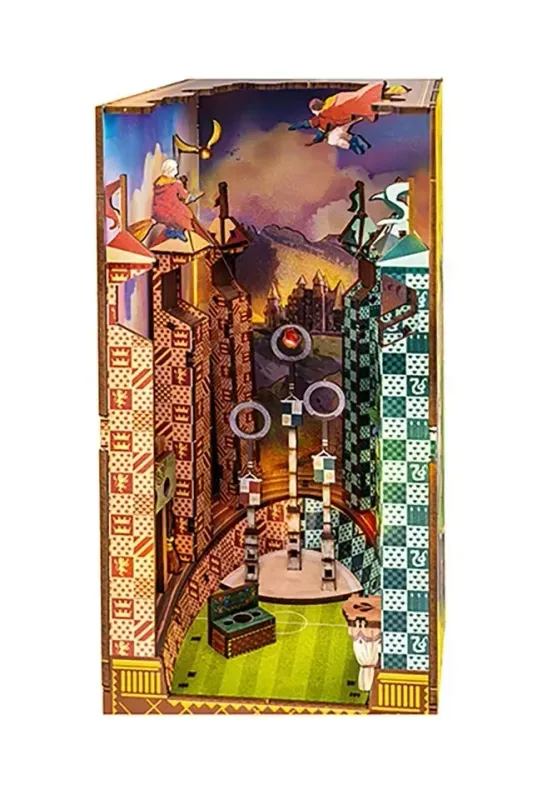 Harry Potter - Book Nook Tiny Adventures Terrain de Quidditch 23 cm - Revell