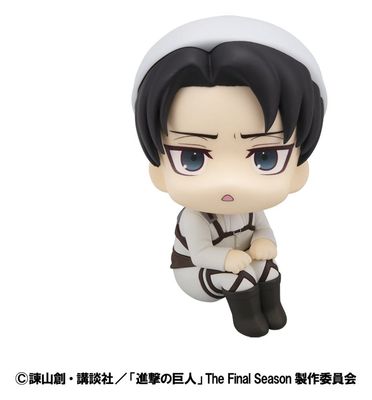 Attack on Titan - Statuette PVC Look Up Levi Cleaning up Ver. 11 cm - Megahouse
