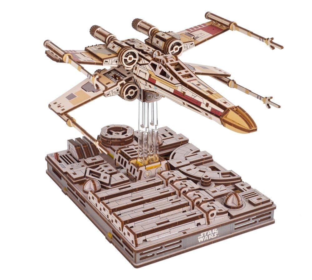 Star Wars - Maquette en bois Luke Skywalker's X-Wing Starfighter - Ugears