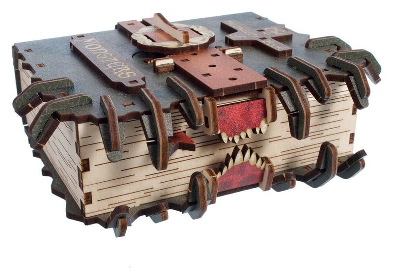 Harry Potter - Maquette en bois Le Monstrueux Livre des Monstres - Ugears Harry Potter - Maquette en bois Le Monstrueux Livre des Monstres - Ugears