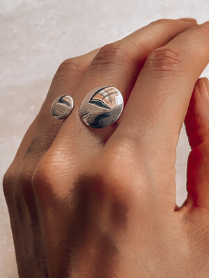 Anillos de plata regulables, modelo para mujer. 