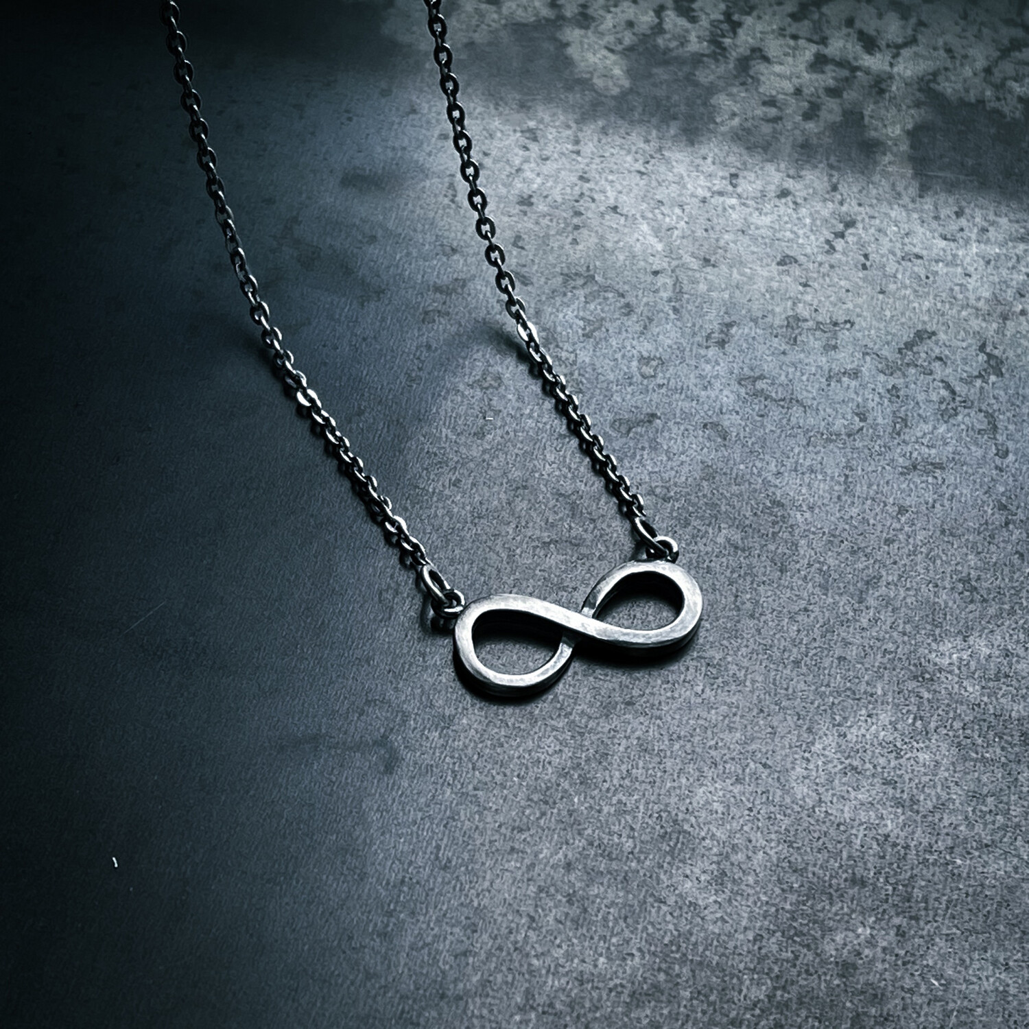 Collar INFINIT