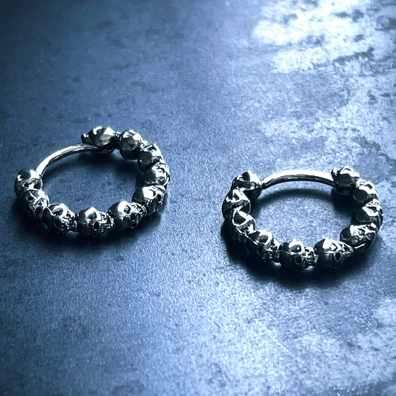 Aro de Plata 925, diseño de calaveras.