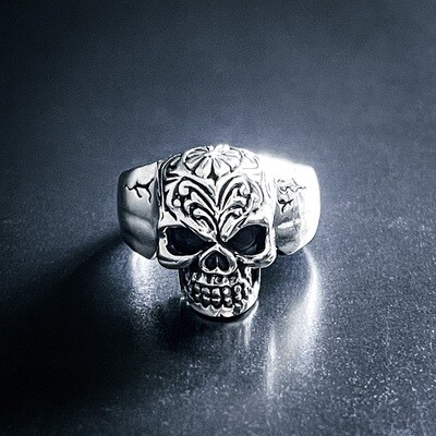 Anillo para hombre de calavera. 