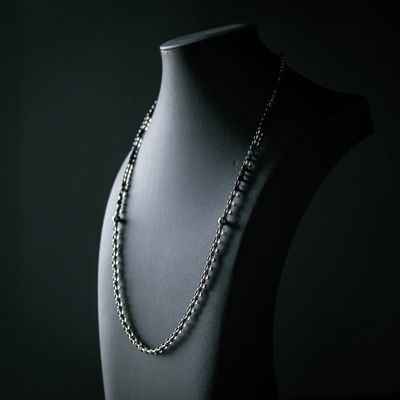 Collar con cuentas de cuarzo. 