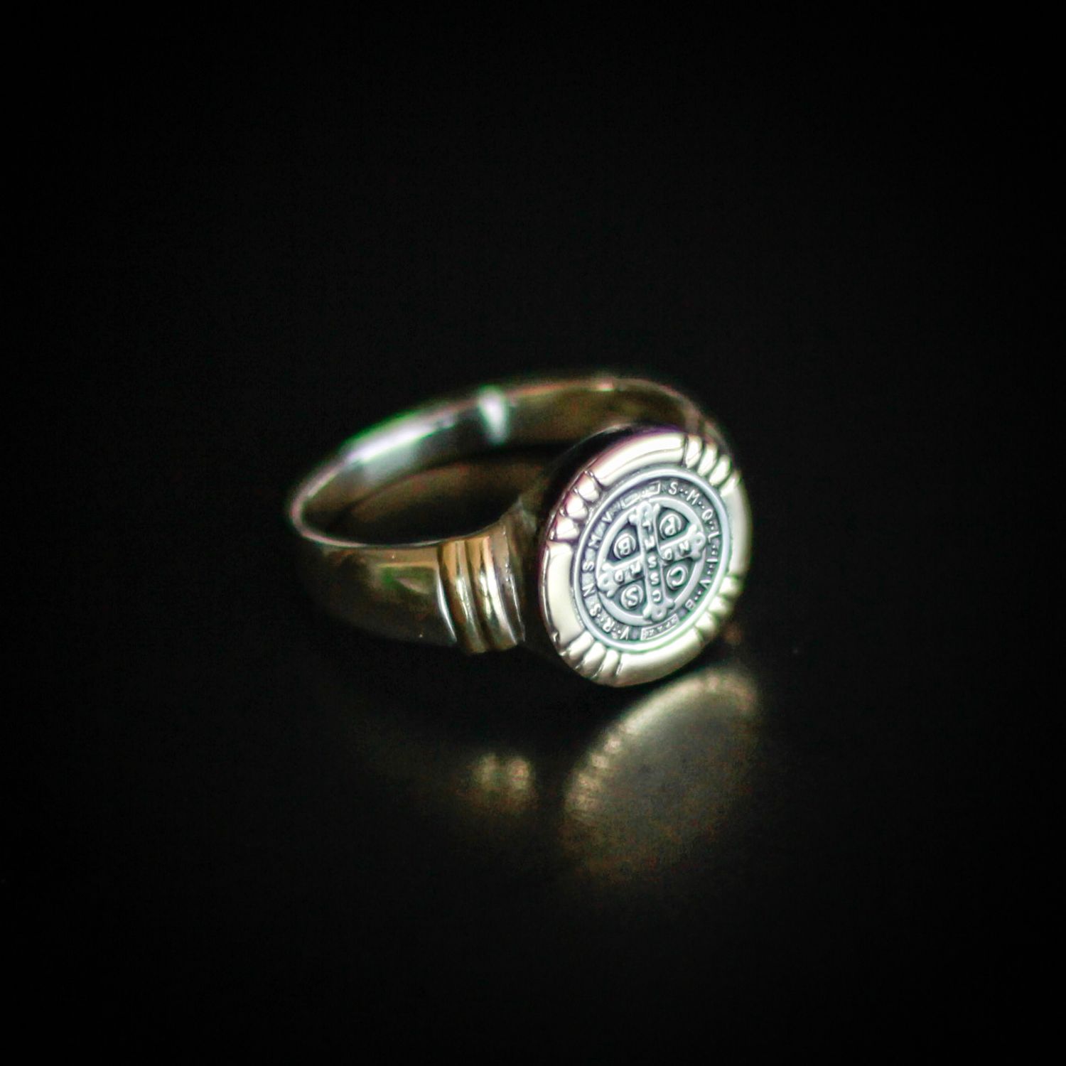 Anillo San Benito VIRTUE