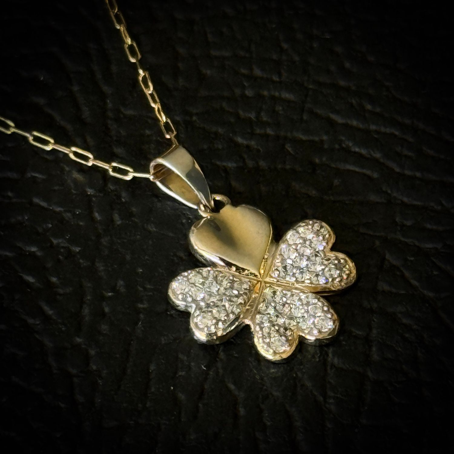 Dije TRÉBOL oro 18k