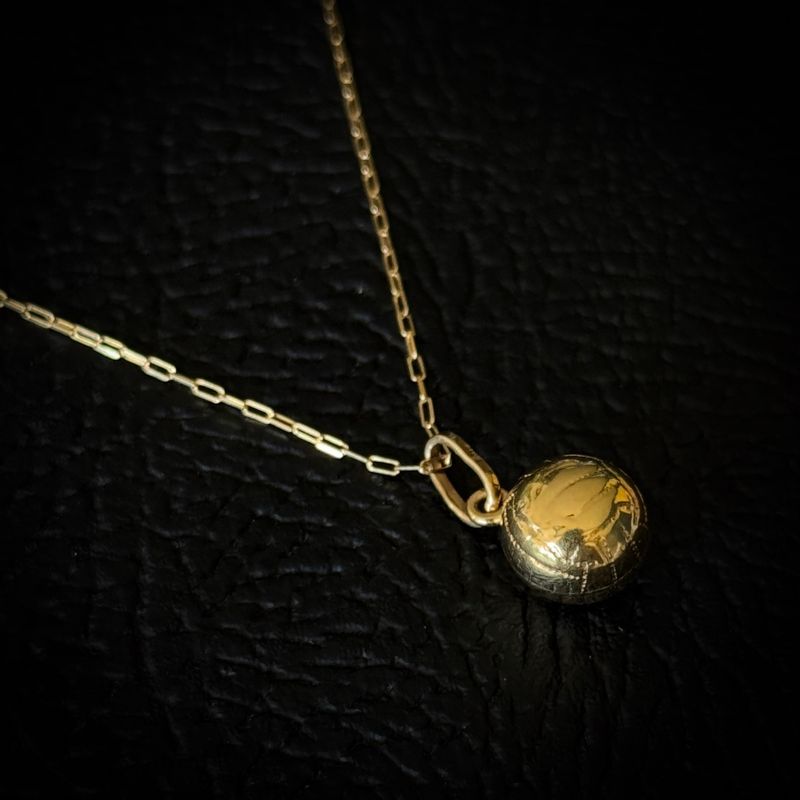 Dije PELOTA FÚTBOL oro 18k 