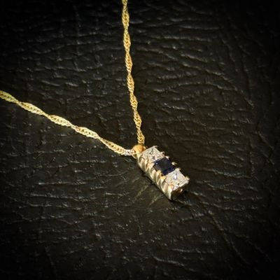 Collar CASIOPEA oro 18k 