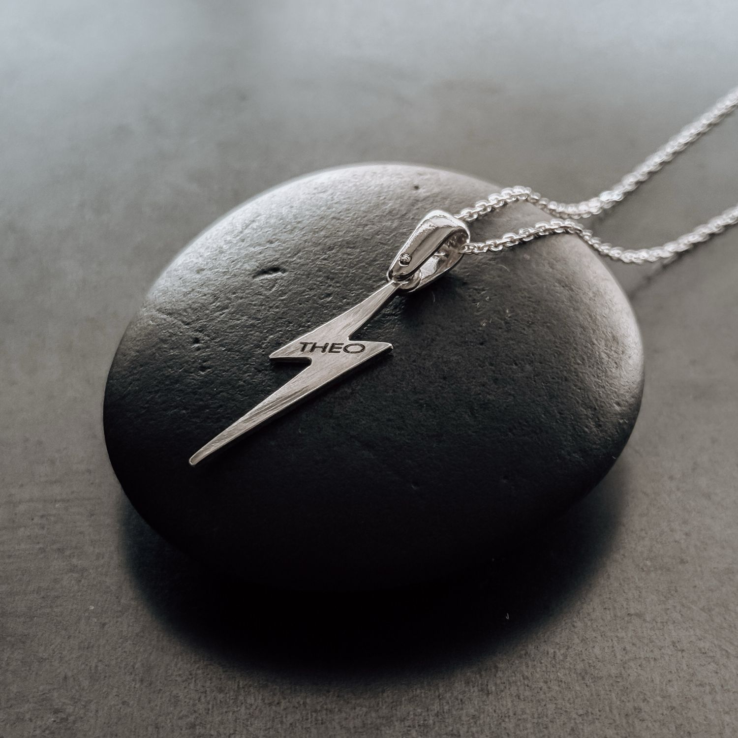 Colgante THUNDER