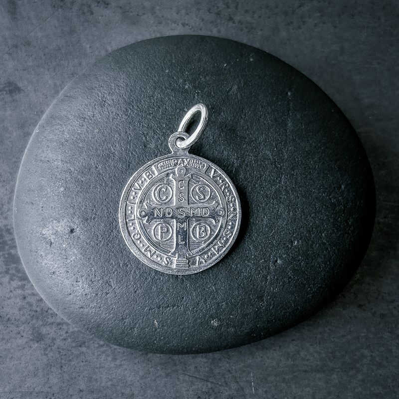 Medalla San Benito ESCUDO
