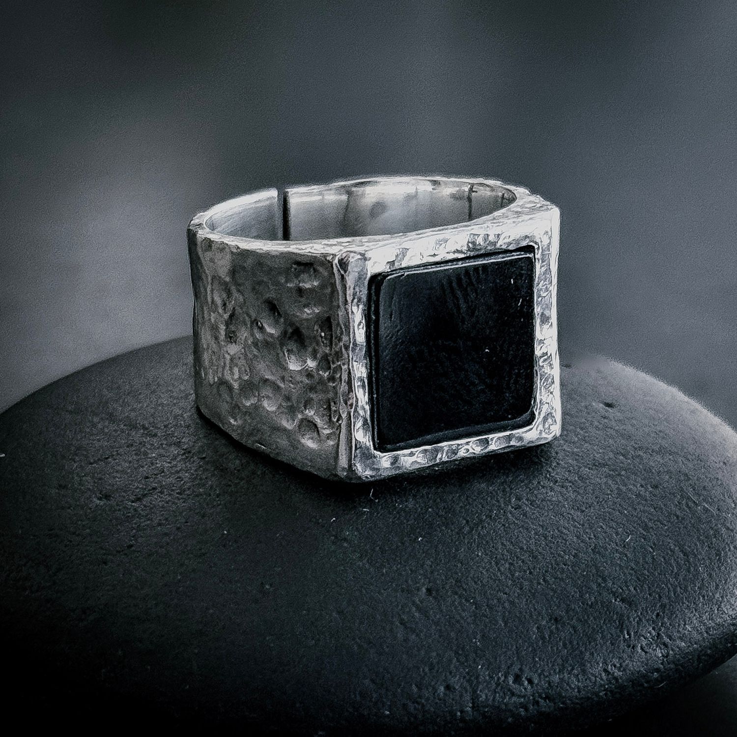 Anillo Onix TANTRA