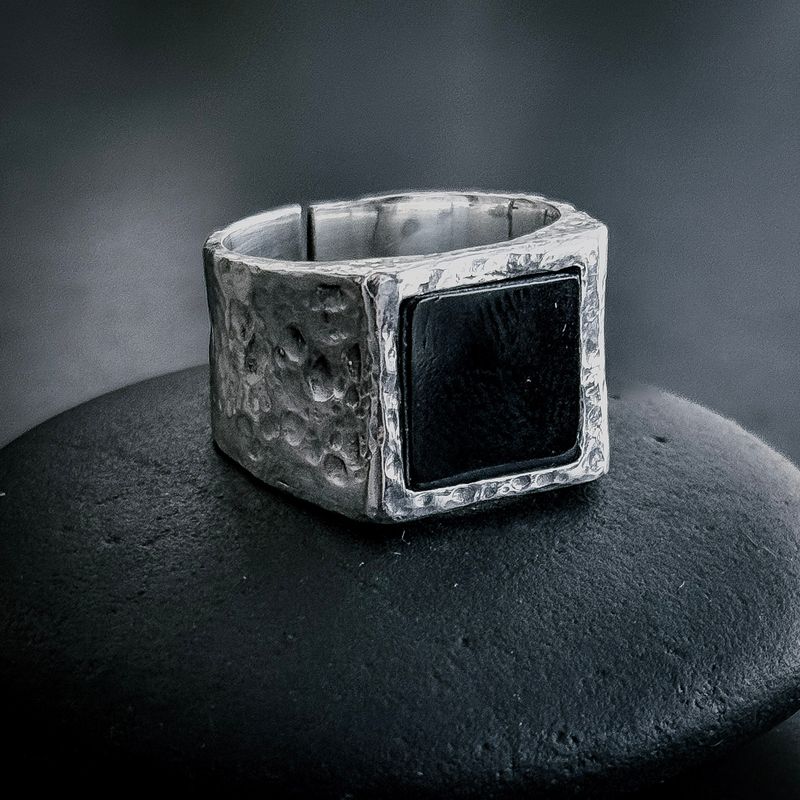 Anillo Onix TANTRA