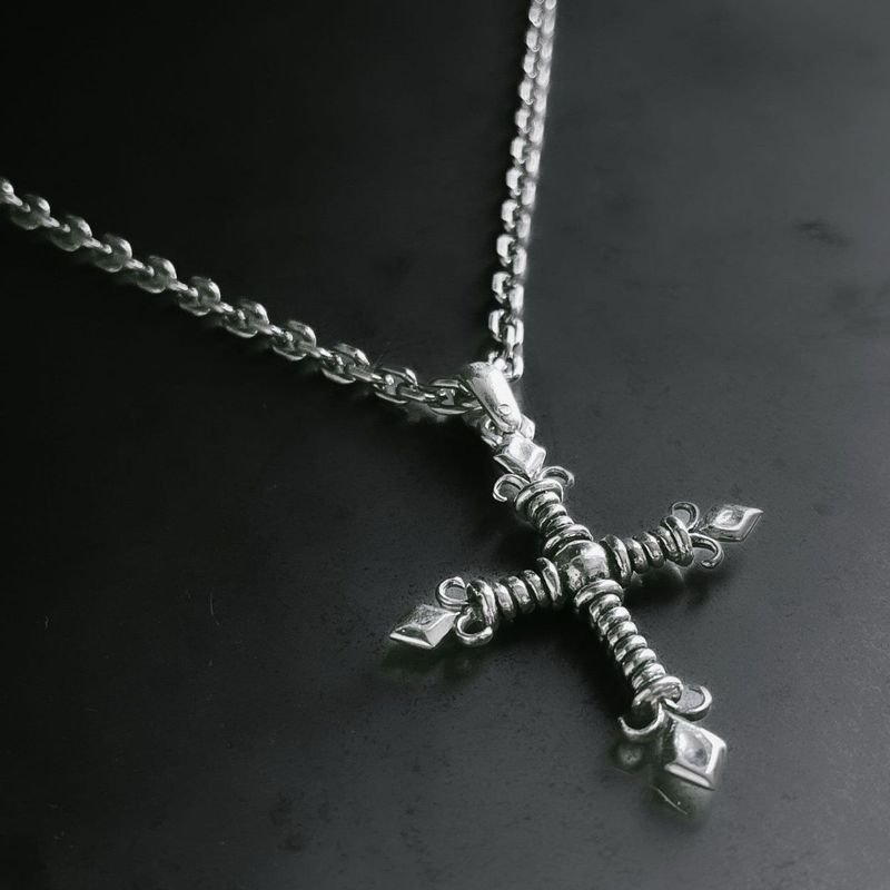 CRUCES Y ROSARIOS