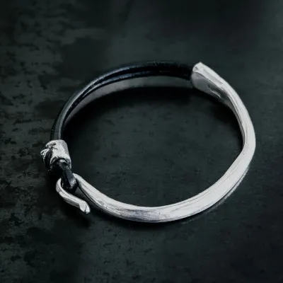 JOYERÍA EN CUERO