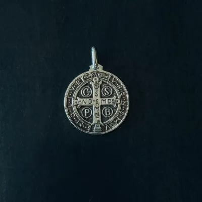 Medalla San Benito ESCUDO