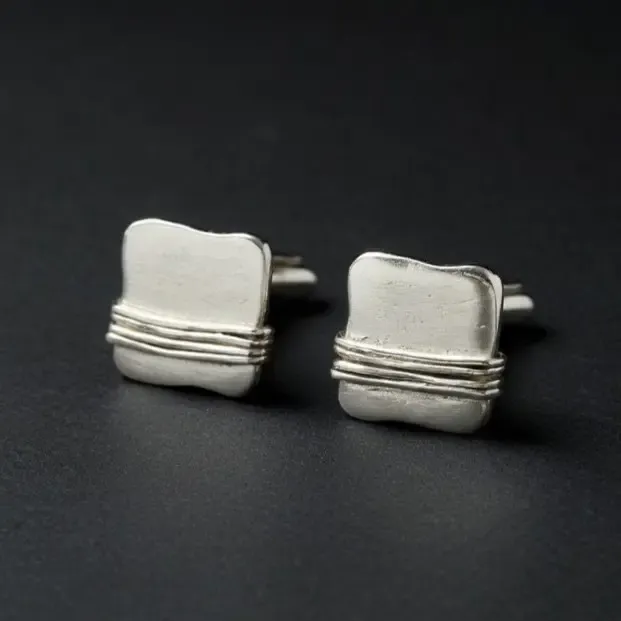 COLLERAS Y LLAVEROS DE PLATA