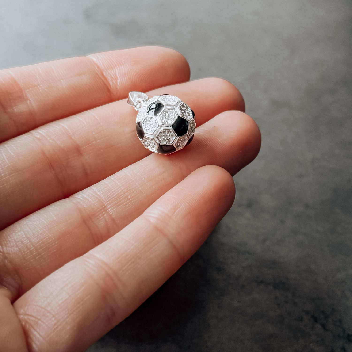 Colgante Pelota de Fútbol CHAMPION