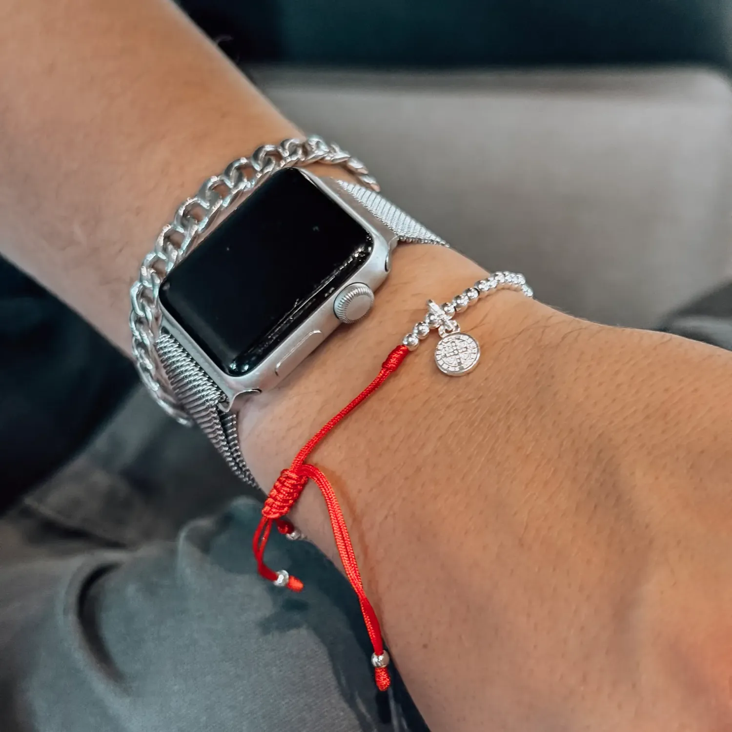 Pulsera roja SAN BENITO