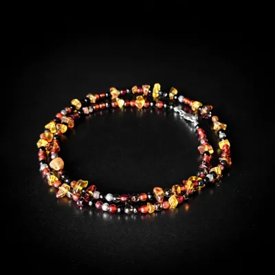 Collar ámbar TYRAS