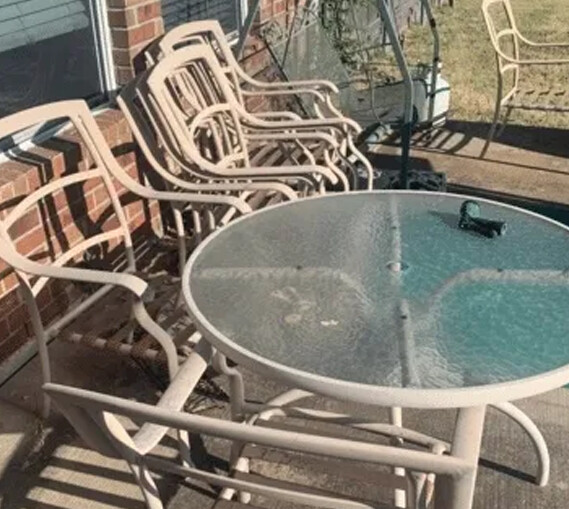 Tables & Chairs (Driveway Pickup)