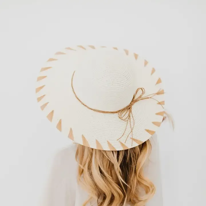 Pretty Simple Surfs Up Straw Sun Hat in White