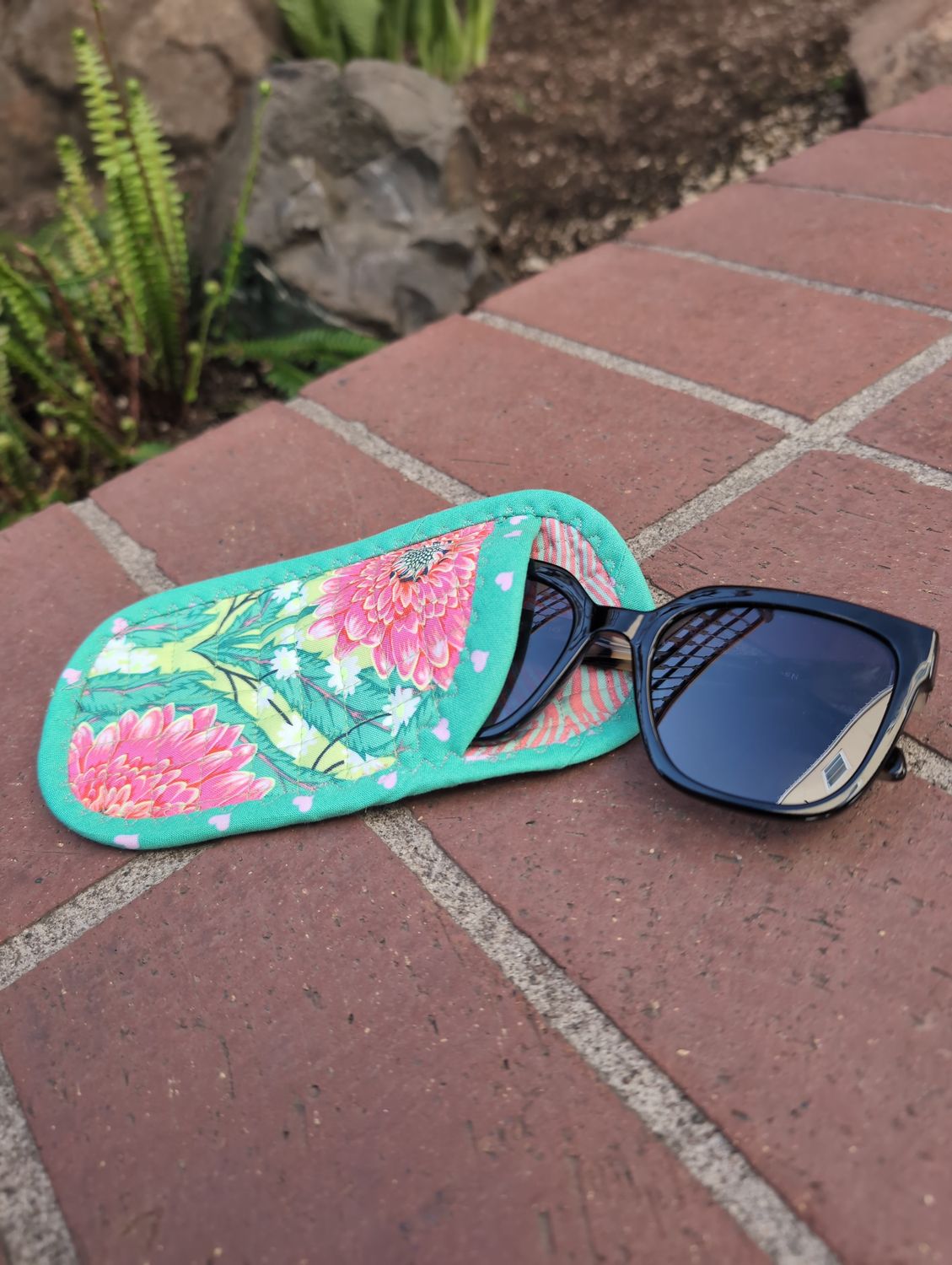 Collins Collective Frankie Handmade Sunglasses Case in Aqua Floral
