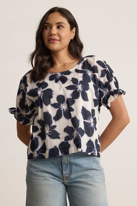 Velvet Delilah Printed Voile Top in Asul