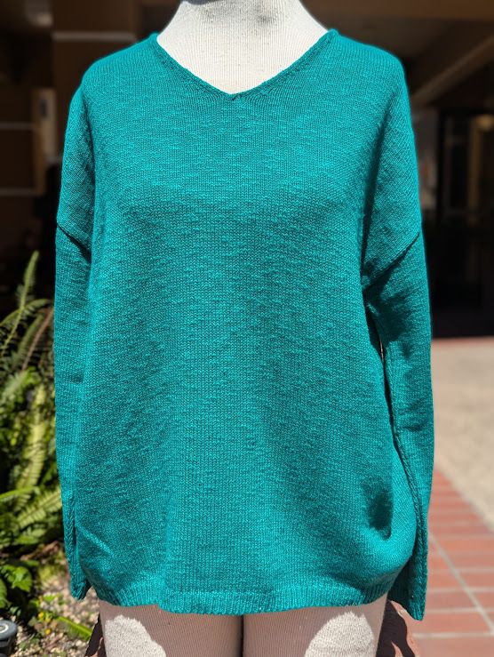 Avalin Classic Slub V-Neck Sweater in Green