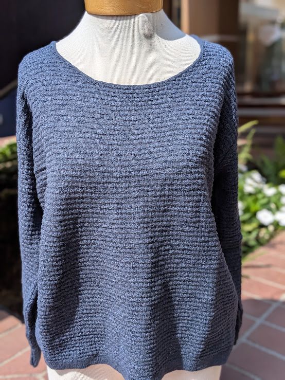 Avalin Long Sleeve U-Neck Tuck Stitch in Navy