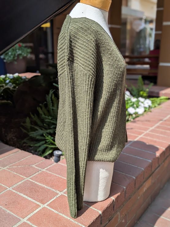 Avalin Ribbed 4 Button Cardigan in Olive