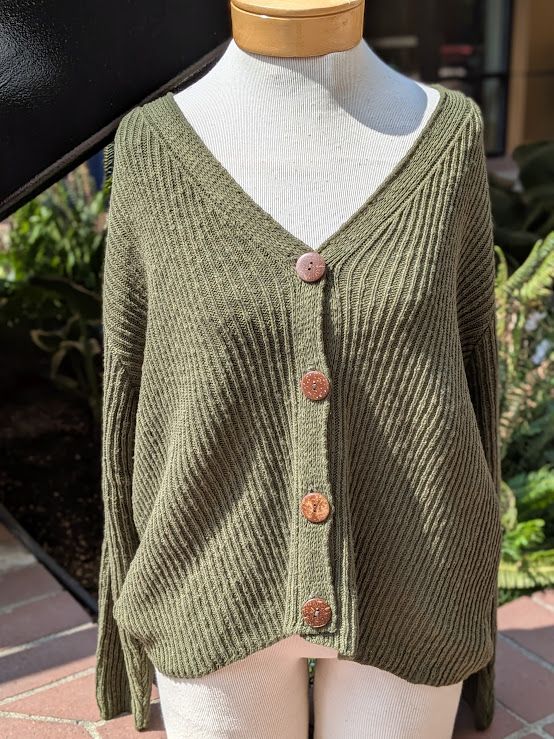 Avalin Ribbed 4 Button Cardigan in Olive