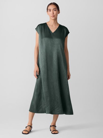 Eileen Fisher Textured Satin V-Neck Full Length Dress in Everglade