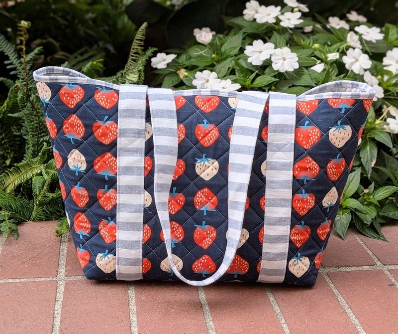 Collins Collective Jolene Medium Everyday Tote in Strawberry Jam