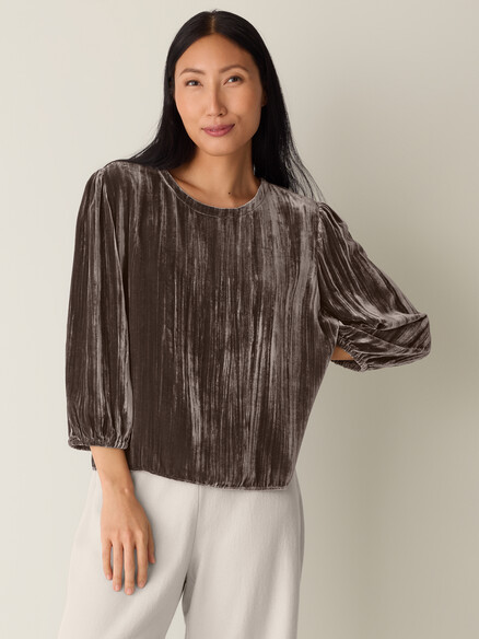 Eileen Fisher Crushed Velvet Round Neck Bubble Sleeve Top in Rye