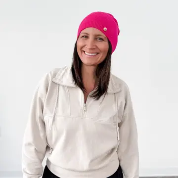 Pretty Simple Fine Knit Fur Pom Slouchy Beanie in Fuchsia