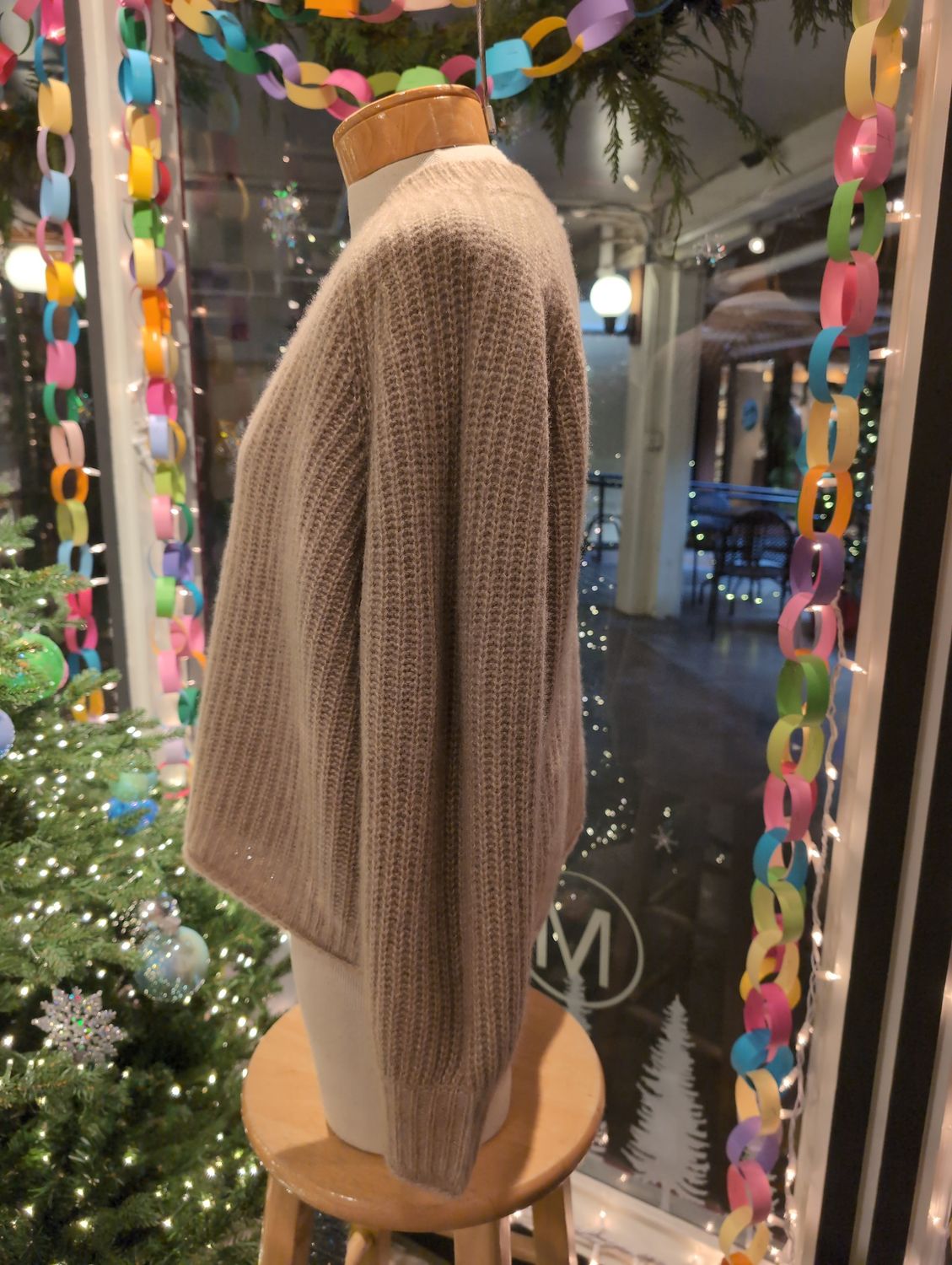 Estheme Cashmere Ribbed V Neck Sweater in Caramel