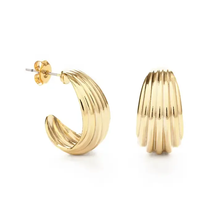 Amano Studio Vintage Ribbed Shell Hoops in Yellow Gold
