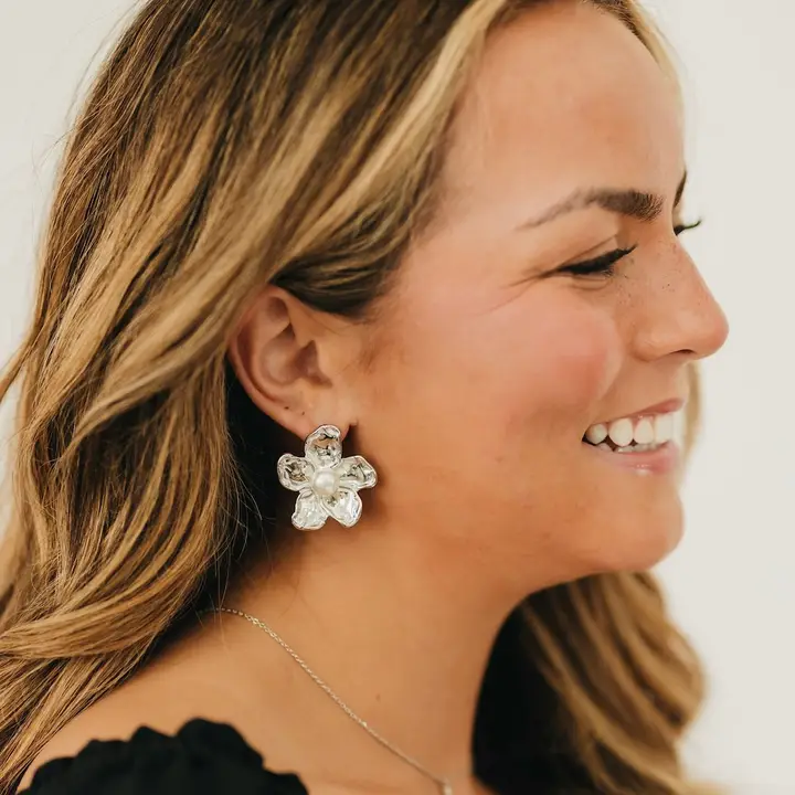 Pretty Simple Georgia Flower Earrings (Waterproof) in Gold