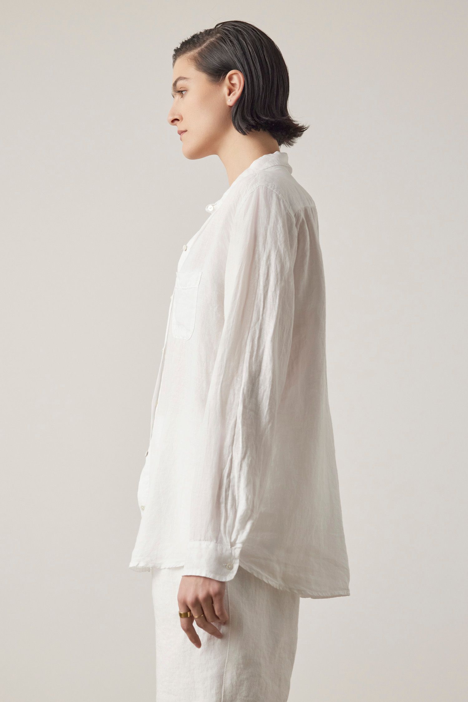 Velvet Mulholland Woven Linen Button Down in White