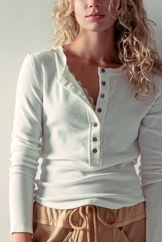 Urban Daizy Ribbed Henley Long Sleeve Top in Ivory