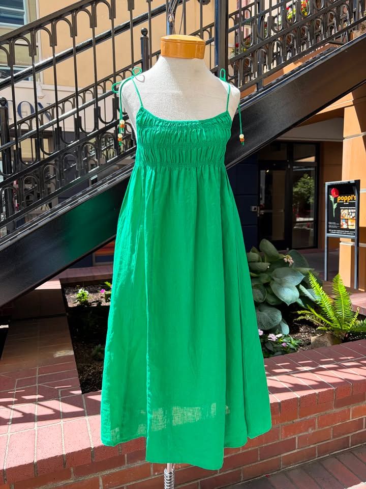 Velvet Teresa Woven Linen Dress in Shamrock Velvet Teresa Woven Linen Dress in Shamrock