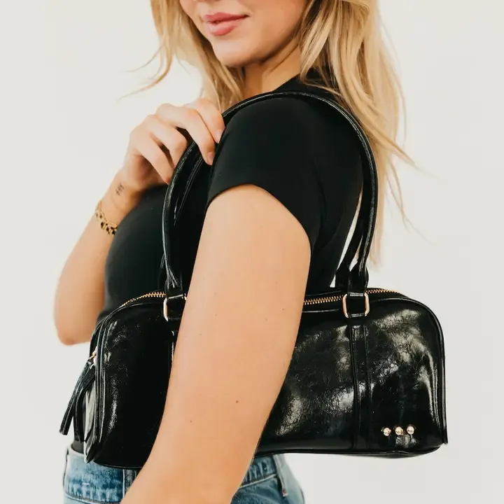 Pretty Simple Arlys Barrel Shoulder Bag in Black Pretty Simple Arlys Barrel Shoulder Bag in Black