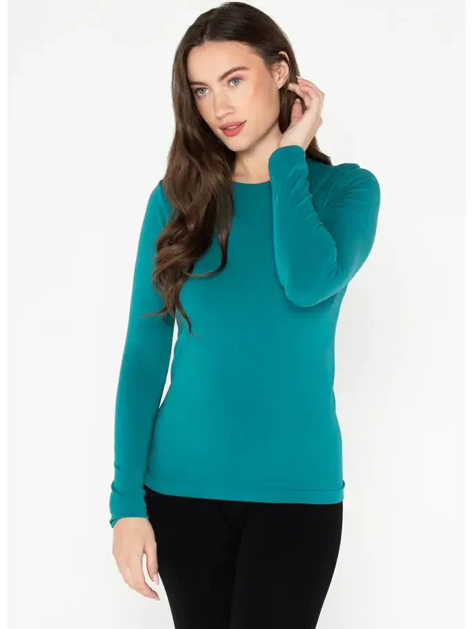 C'est Moi Bamboo Long Sleeve Crew Neck Top in Emerald